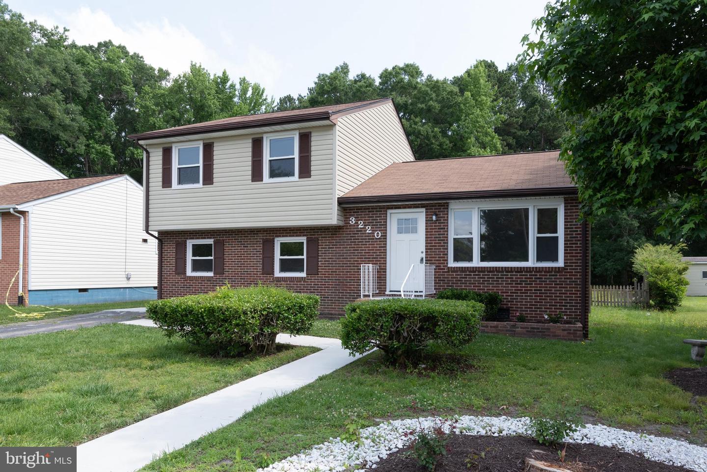 3220 DUPUY RD, COLONIAL HEIGHTS, Virginia 23834, 4 Bedrooms Bedrooms, ,2 BathroomsBathrooms,Residential,For sale,3220 DUPUY RD,VACF2001172 MLS # VACF2001172