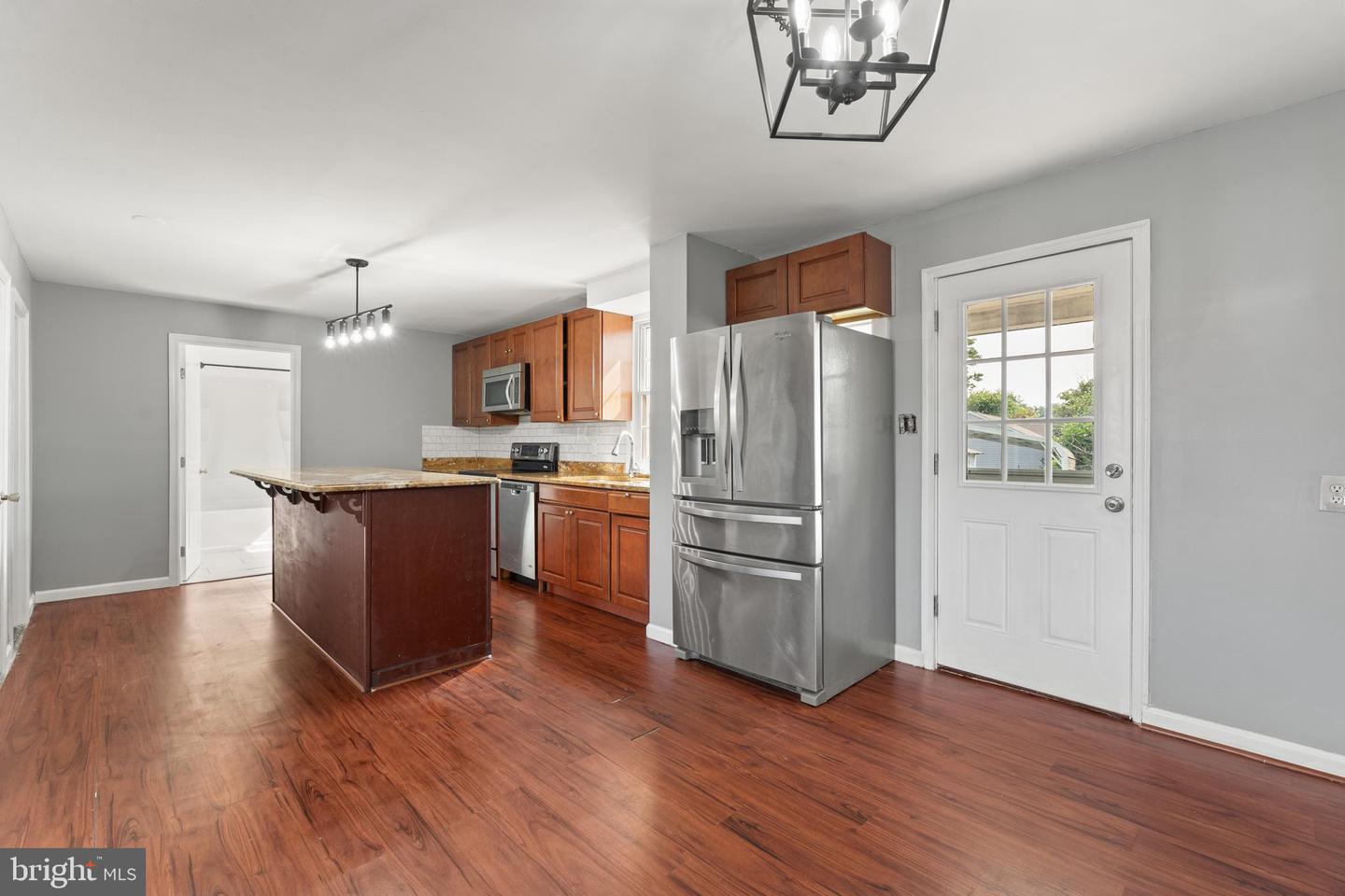 1400 AIRPORT AVE, FREDERICKSBURG, Virginia 22401, 3 Bedrooms Bedrooms, ,2 BathroomsBathrooms,Residential,For sale,1400 AIRPORT AVE,VAFB2008386 MLS # VAFB2008386