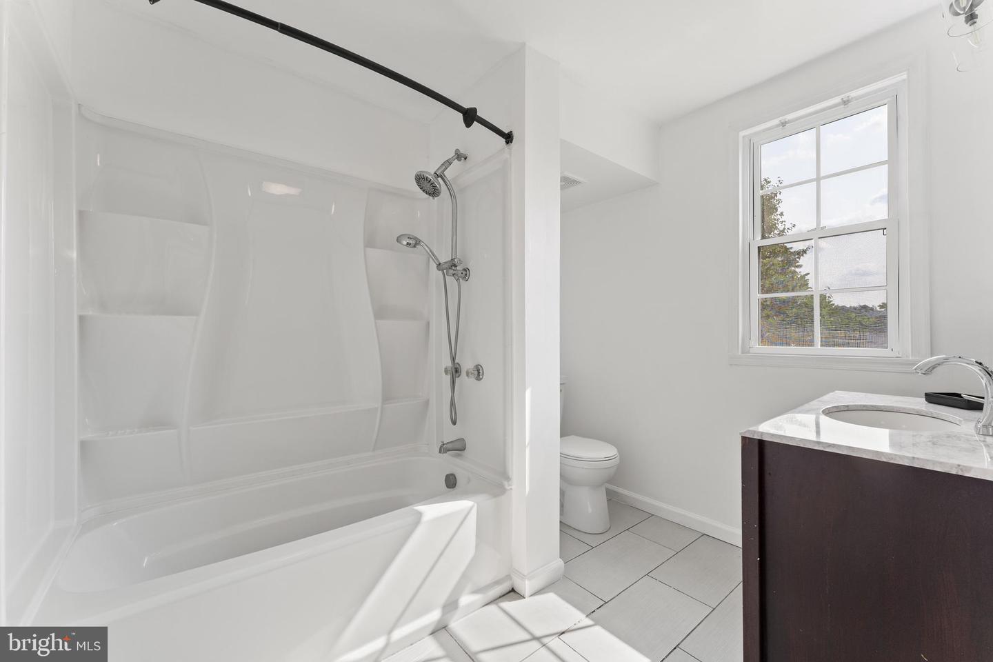 1400 AIRPORT AVE, FREDERICKSBURG, Virginia 22401, 3 Bedrooms Bedrooms, ,2 BathroomsBathrooms,Residential,For sale,1400 AIRPORT AVE,VAFB2008386 MLS # VAFB2008386