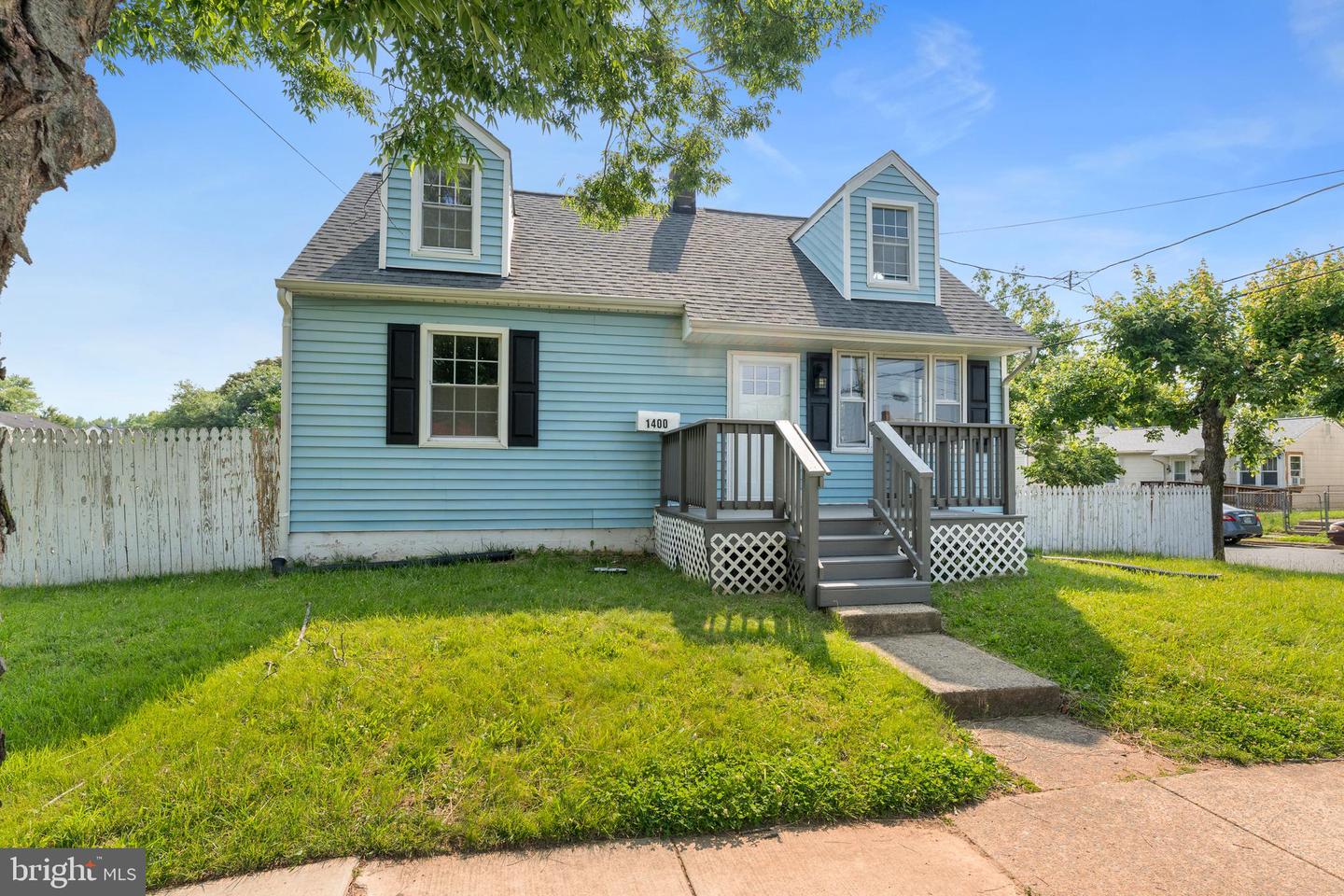 1400 AIRPORT AVE, FREDERICKSBURG, Virginia 22401, 3 Bedrooms Bedrooms, ,2 BathroomsBathrooms,Residential,For sale,1400 AIRPORT AVE,VAFB2008386 MLS # VAFB2008386