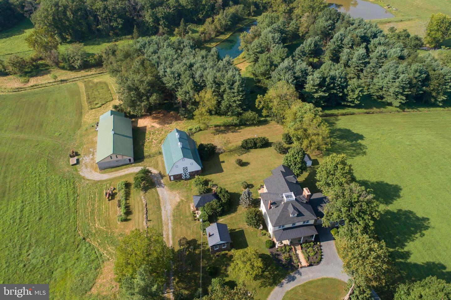 35175 SNICKERSVILLE TPKE, ROUND HILL, Virginia 20141, 4 Bedrooms Bedrooms, ,3 BathroomsBathrooms,Residential,For sale,35175 SNICKERSVILLE TPKE,VALO2099006 MLS # VALO2099006