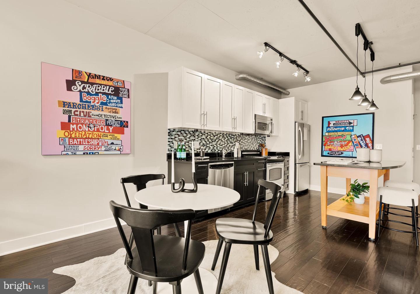 2125 14TH ST NW #427, WASHINGTON, District Of Columbia 20009, 2 Bedrooms Bedrooms, ,2 BathroomsBathrooms,Residential,For sale,2125 14TH ST NW #427,DCDC2204598 MLS # DCDC2204598