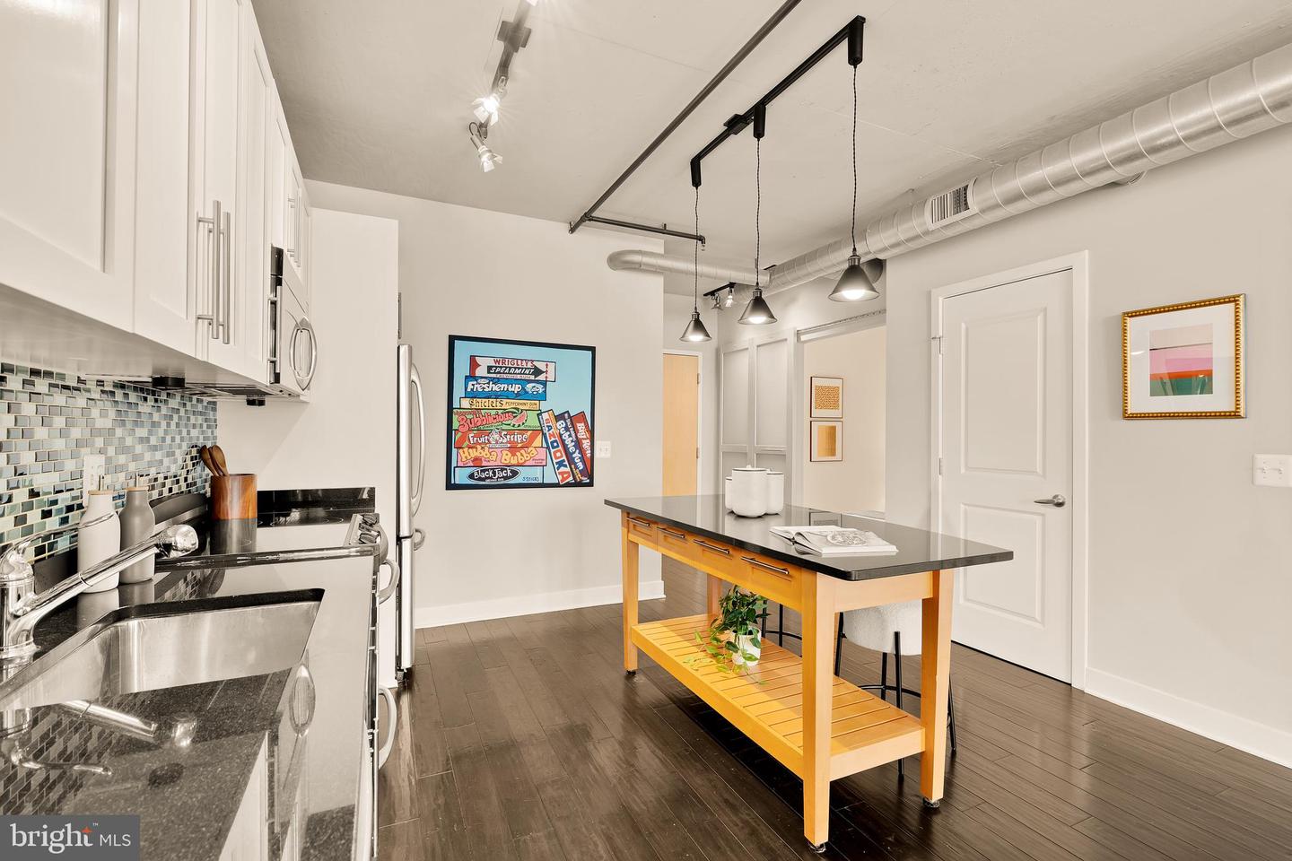 2125 14TH ST NW #427, WASHINGTON, District Of Columbia 20009, 2 Bedrooms Bedrooms, ,2 BathroomsBathrooms,Residential,For sale,2125 14TH ST NW #427,DCDC2204598 MLS # DCDC2204598