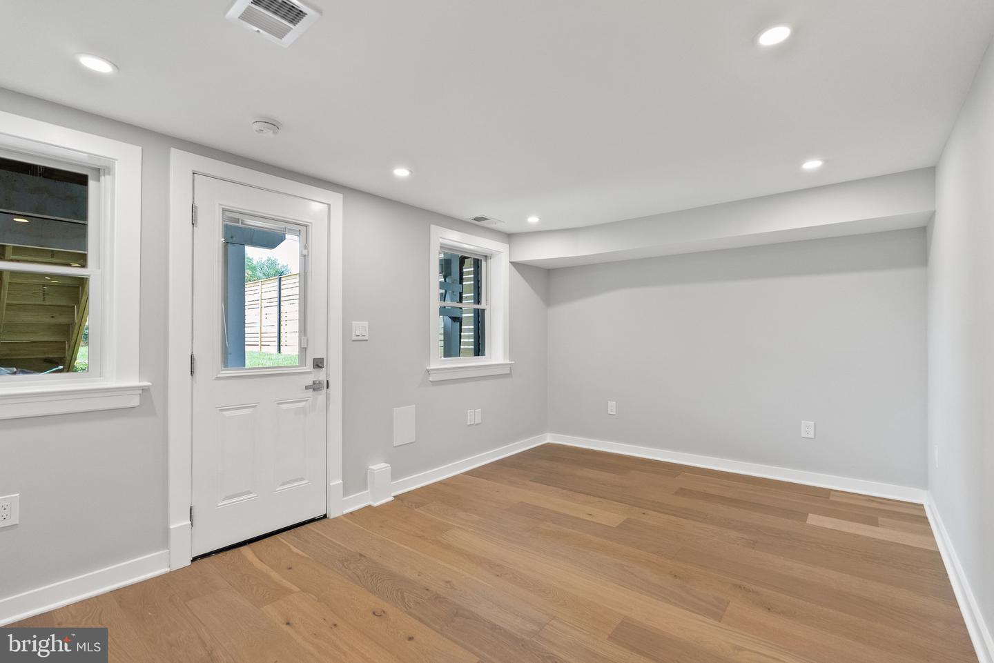 1841 E ST NE, WASHINGTON, District Of Columbia 20002, 3 Bedrooms Bedrooms, ,3 BathroomsBathrooms,Residential,For sale,1841 E ST NE,DCDC2204700 MLS # DCDC2204700
