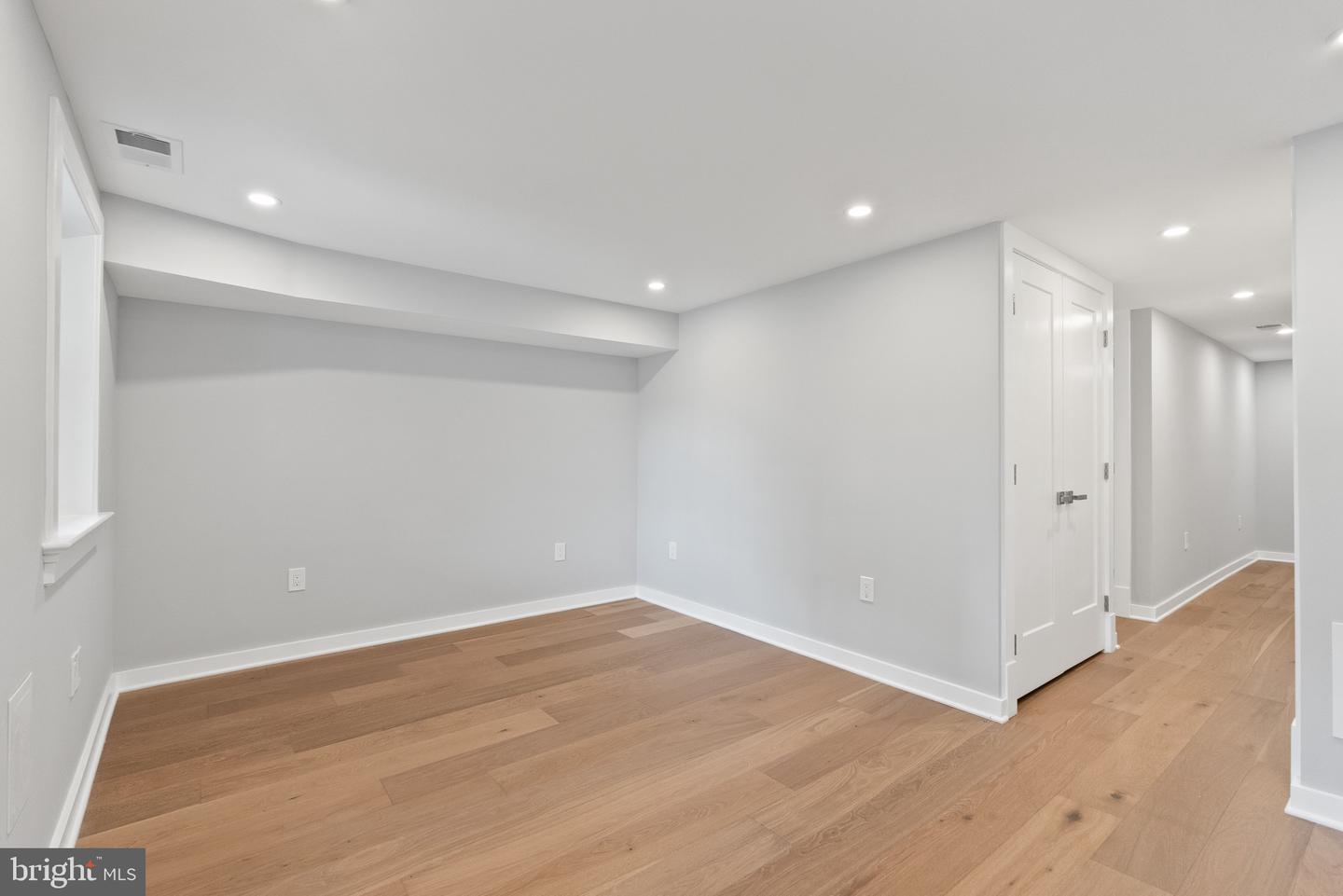 1841 E ST NE, WASHINGTON, District Of Columbia 20002, 3 Bedrooms Bedrooms, ,3 BathroomsBathrooms,Residential,For sale,1841 E ST NE,DCDC2204700 MLS # DCDC2204700