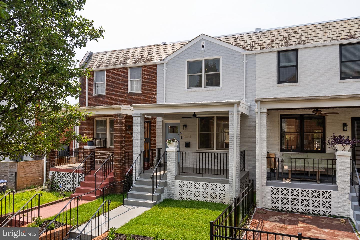 1841 E ST NE, WASHINGTON, District Of Columbia 20002, 3 Bedrooms Bedrooms, ,3 BathroomsBathrooms,Residential,For sale,1841 E ST NE,DCDC2204700 MLS # DCDC2204700