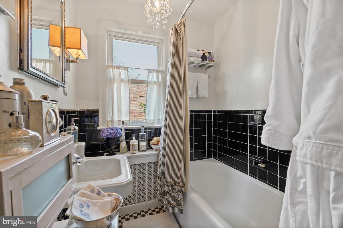 1346 TUCKERMAN ST NW, WASHINGTON, District Of Columbia 20011, 4 Bedrooms Bedrooms, ,3 BathroomsBathrooms,Residential,For sale,1346 TUCKERMAN ST NW,DCDC2204646 MLS # DCDC2204646