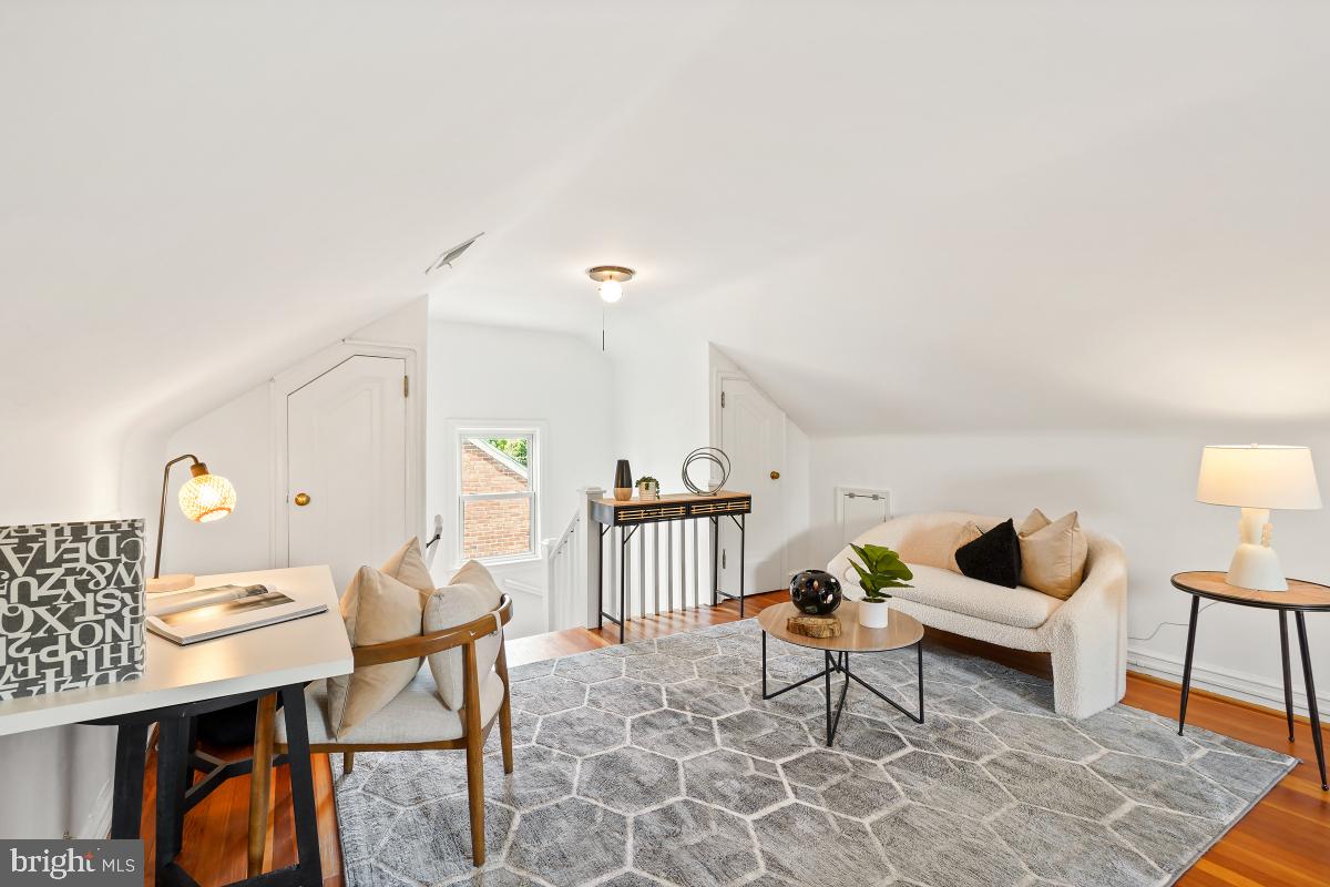1346 TUCKERMAN ST NW, WASHINGTON, District Of Columbia 20011, 4 Bedrooms Bedrooms, ,3 BathroomsBathrooms,Residential,For sale,1346 TUCKERMAN ST NW,DCDC2204646 MLS # DCDC2204646