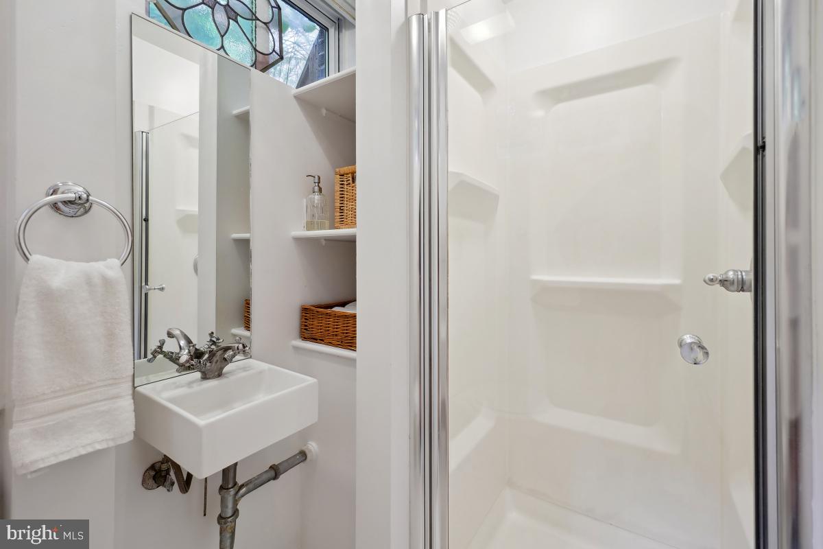 1346 TUCKERMAN ST NW, WASHINGTON, District Of Columbia 20011, 4 Bedrooms Bedrooms, ,3 BathroomsBathrooms,Residential,For sale,1346 TUCKERMAN ST NW,DCDC2204646 MLS # DCDC2204646