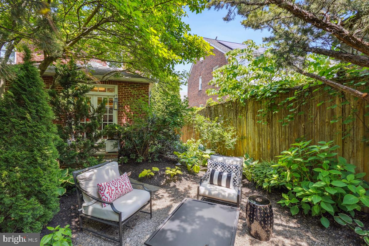 1346 TUCKERMAN ST NW, WASHINGTON, District Of Columbia 20011, 4 Bedrooms Bedrooms, ,3 BathroomsBathrooms,Residential,For sale,1346 TUCKERMAN ST NW,DCDC2204646 MLS # DCDC2204646