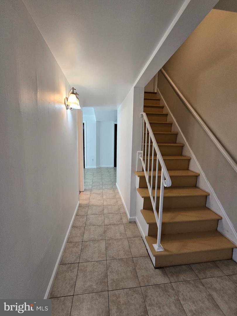5546 NEDDLETON AVE, WOODBRIDGE, Virginia 22193, 4 Bedrooms Bedrooms, ,3 BathroomsBathrooms,Residential,For sale,5546 NEDDLETON AVE,VAPW2096560 MLS # VAPW2096560