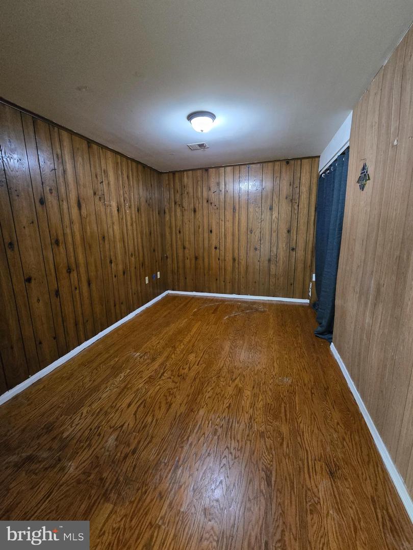 5546 NEDDLETON AVE, WOODBRIDGE, Virginia 22193, 4 Bedrooms Bedrooms, ,3 BathroomsBathrooms,Residential,For sale,5546 NEDDLETON AVE,VAPW2096560 MLS # VAPW2096560