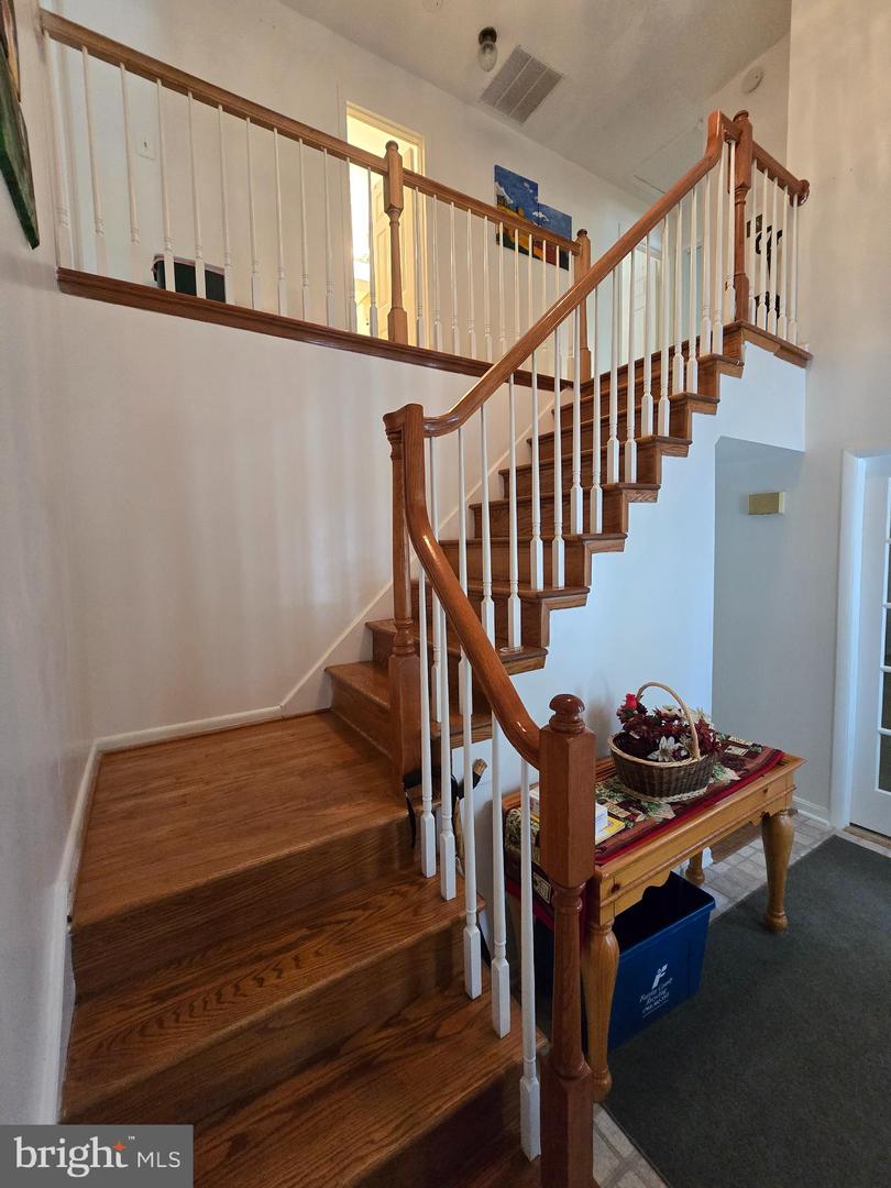 5546 NEDDLETON AVE, WOODBRIDGE, Virginia 22193, 4 Bedrooms Bedrooms, ,3 BathroomsBathrooms,Residential,For sale,5546 NEDDLETON AVE,VAPW2096560 MLS # VAPW2096560