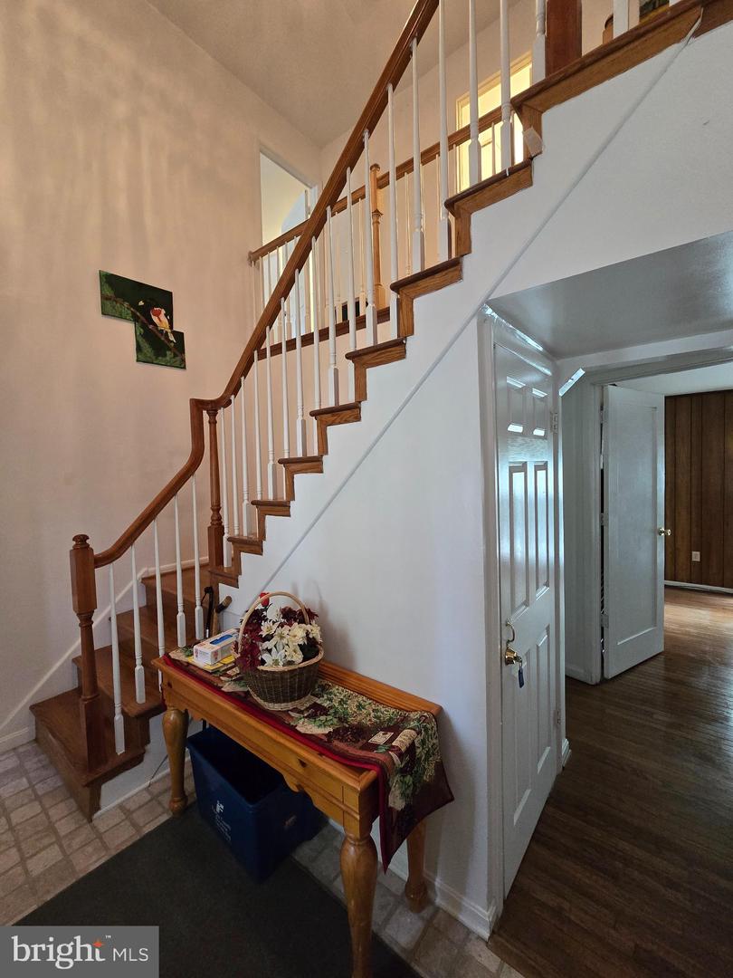 5546 NEDDLETON AVE, WOODBRIDGE, Virginia 22193, 4 Bedrooms Bedrooms, ,3 BathroomsBathrooms,Residential,For sale,5546 NEDDLETON AVE,VAPW2096560 MLS # VAPW2096560