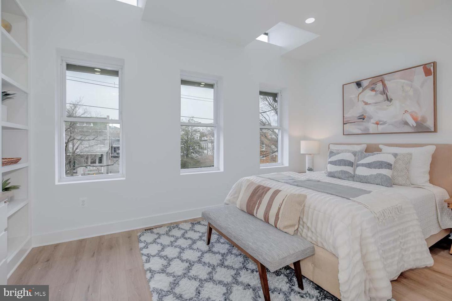 810 MADISON ST NW, WASHINGTON, District Of Columbia 20011, 4 Bedrooms Bedrooms, ,3 BathroomsBathrooms,Residential,For sale,810 MADISON ST NW,DCDC2204656 MLS # DCDC2204656