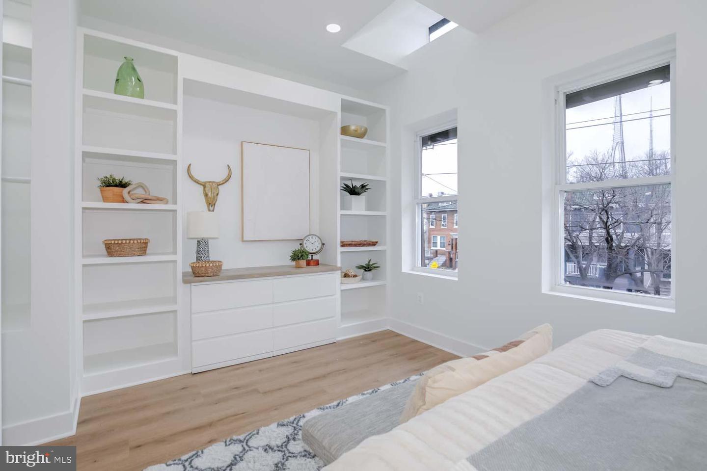 810 MADISON ST NW, WASHINGTON, District Of Columbia 20011, 4 Bedrooms Bedrooms, ,3 BathroomsBathrooms,Residential,For sale,810 MADISON ST NW,DCDC2204656 MLS # DCDC2204656