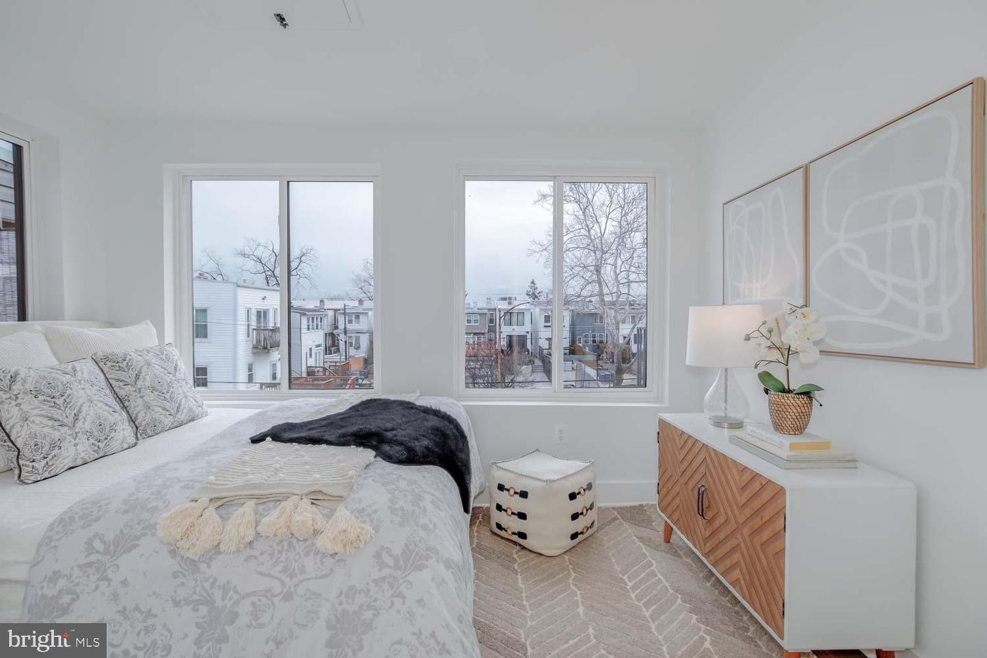 810 MADISON ST NW, WASHINGTON, District Of Columbia 20011, 4 Bedrooms Bedrooms, ,3 BathroomsBathrooms,Residential,For sale,810 MADISON ST NW,DCDC2204656 MLS # DCDC2204656