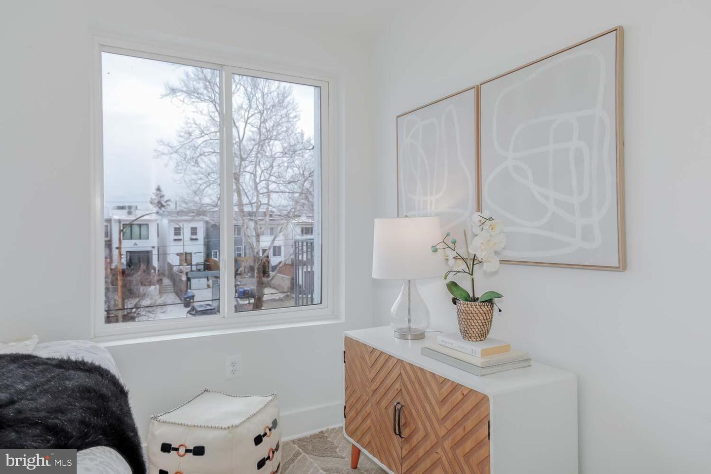 810 MADISON ST NW, WASHINGTON, District Of Columbia 20011, 4 Bedrooms Bedrooms, ,3 BathroomsBathrooms,Residential,For sale,810 MADISON ST NW,DCDC2204656 MLS # DCDC2204656