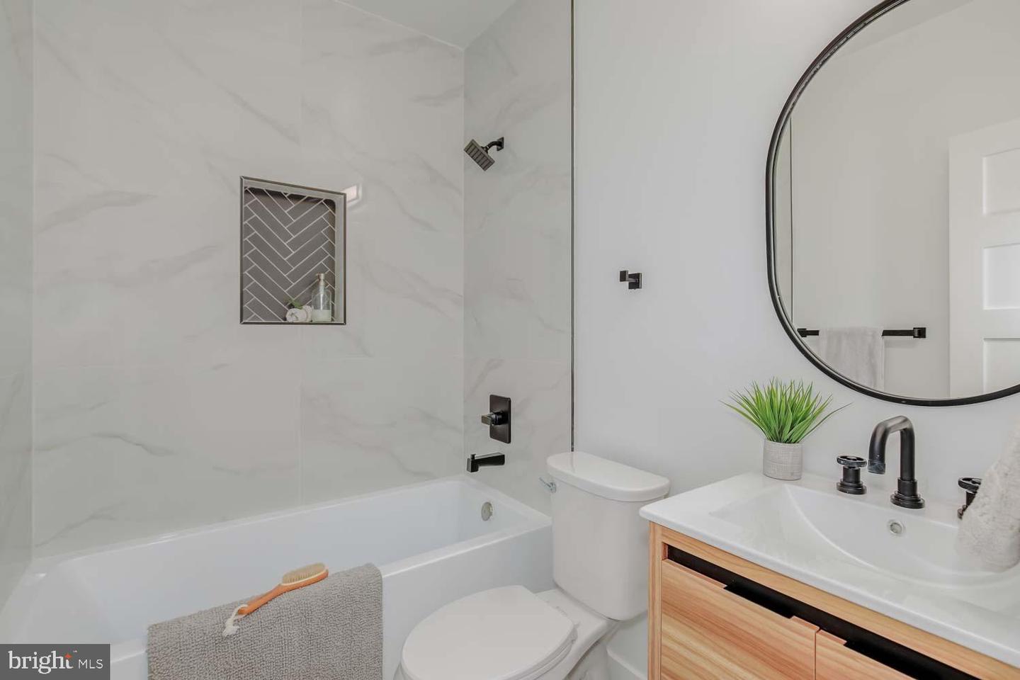 810 MADISON ST NW, WASHINGTON, District Of Columbia 20011, 4 Bedrooms Bedrooms, ,3 BathroomsBathrooms,Residential,For sale,810 MADISON ST NW,DCDC2204656 MLS # DCDC2204656