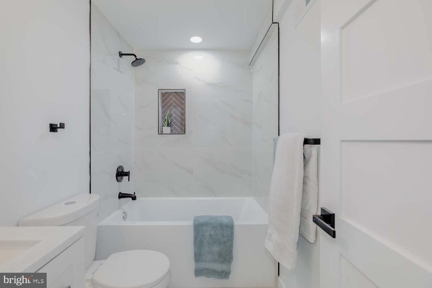 810 MADISON ST NW, WASHINGTON, District Of Columbia 20011, 4 Bedrooms Bedrooms, ,3 BathroomsBathrooms,Residential,For sale,810 MADISON ST NW,DCDC2204656 MLS # DCDC2204656