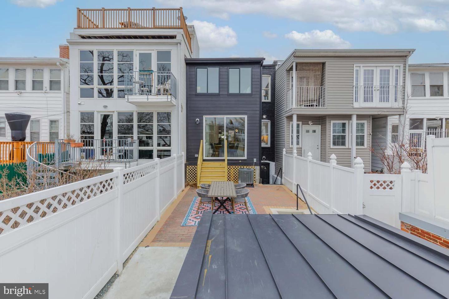 810 MADISON ST NW, WASHINGTON, District Of Columbia 20011, 4 Bedrooms Bedrooms, ,3 BathroomsBathrooms,Residential,For sale,810 MADISON ST NW,DCDC2204656 MLS # DCDC2204656