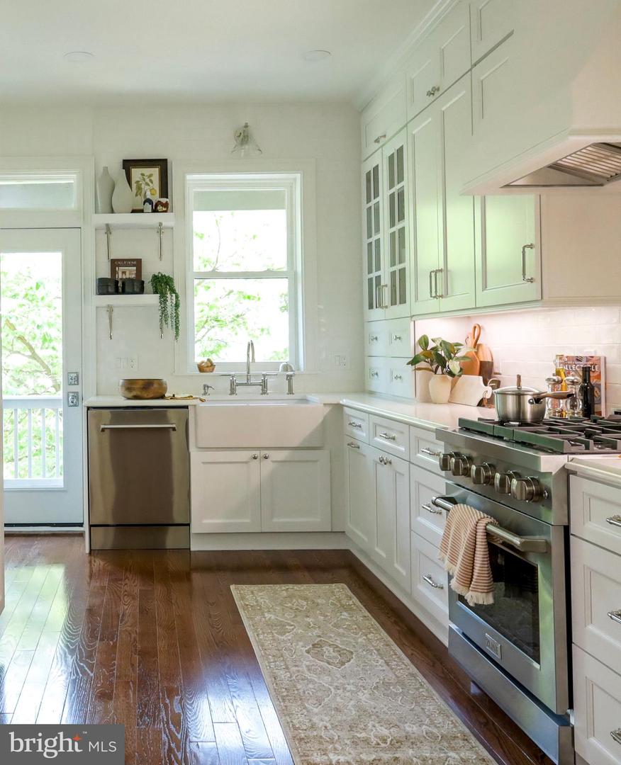1739 LANIER PL NW, WASHINGTON, District Of Columbia 20009, 4 Bedrooms Bedrooms, ,3 BathroomsBathrooms,Residential,For sale,1739 LANIER PL NW,DCDC2204664 MLS # DCDC2204664