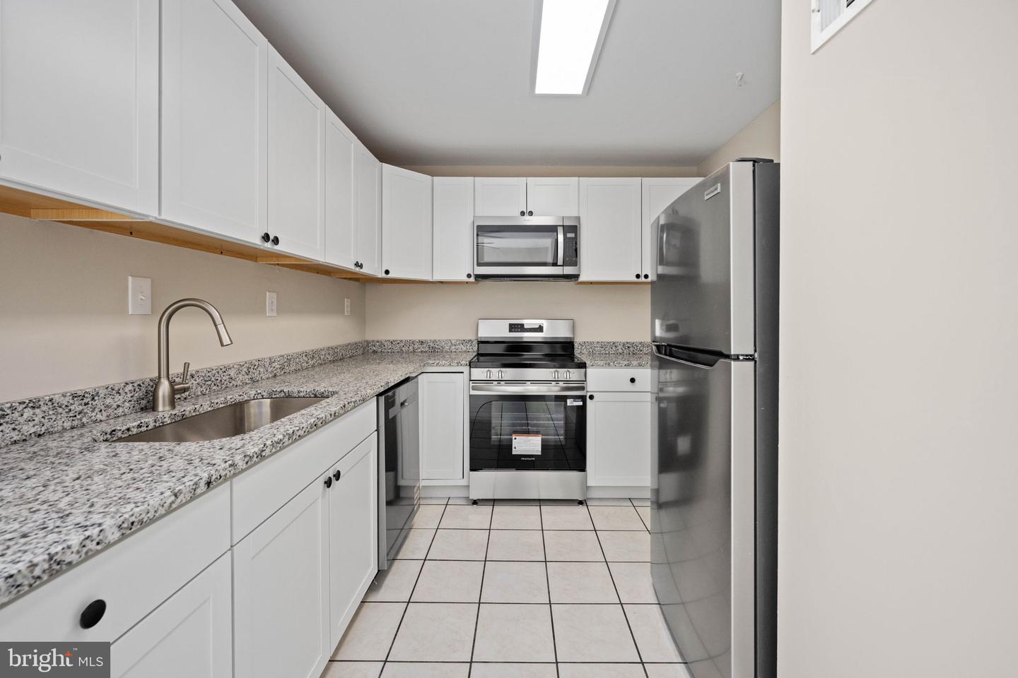 325 BROCK SQ, FREDERICKSBURG, Virginia 22401, 2 Bedrooms Bedrooms, ,1 BathroomBathrooms,Residential,For sale,325 BROCK SQ,VAFB2008396 MLS # VAFB2008396