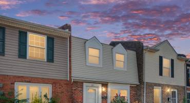 325 BROCK SQ, FREDERICKSBURG, Virginia 22401, 2 Bedrooms Bedrooms, ,1 BathroomBathrooms,Residential,For sale,325 BROCK SQ,VAFB2008396 MLS # VAFB2008396