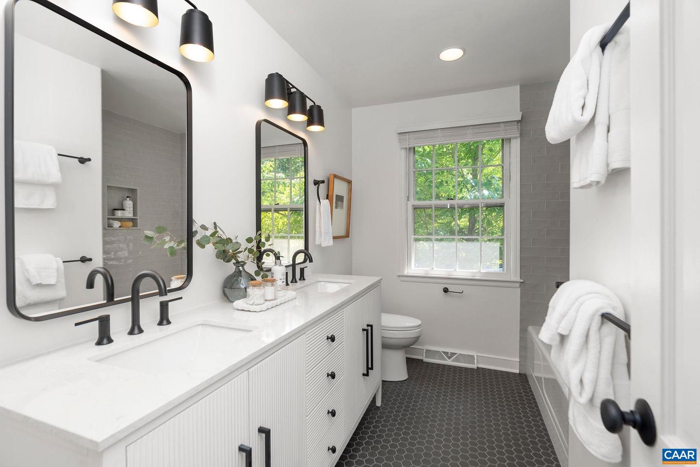 101 KERRY LN, CHARLOTTESVILLE, Virginia 22901, 4 Bedrooms Bedrooms, ,2 BathroomsBathrooms,Residential,For sale,101 KERRY LN,665493 MLS # 665493