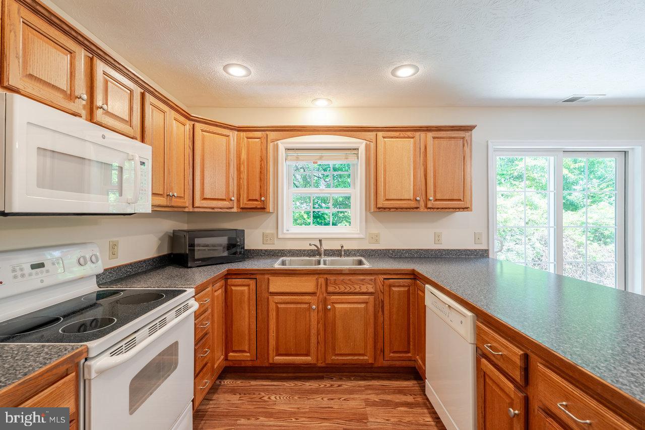 2330 WISHING WELL CT, HARRISONBURG, Virginia 22801, 3 Bedrooms Bedrooms, ,3 BathroomsBathrooms,Residential,For sale,2330 WISHING WELL CT,VAHC2000428 MLS # VAHC2000428