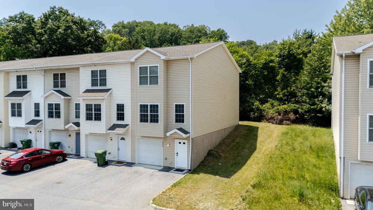 2330 WISHING WELL CT, HARRISONBURG, Virginia 22801, 3 Bedrooms Bedrooms, ,3 BathroomsBathrooms,Residential,For sale,2330 WISHING WELL CT,VAHC2000428 MLS # VAHC2000428