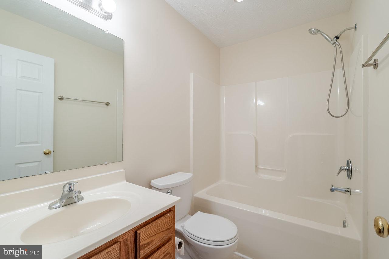 2330 WISHING WELL CT, HARRISONBURG, Virginia 22801, 3 Bedrooms Bedrooms, ,3 BathroomsBathrooms,Residential,For sale,2330 WISHING WELL CT,VAHC2000428 MLS # VAHC2000428