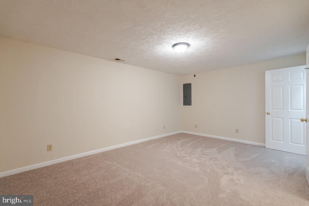 2330 WISHING WELL CT, HARRISONBURG, Virginia 22801, 3 Bedrooms Bedrooms, ,3 BathroomsBathrooms,Residential,For sale,2330 WISHING WELL CT,VAHC2000428 MLS # VAHC2000428