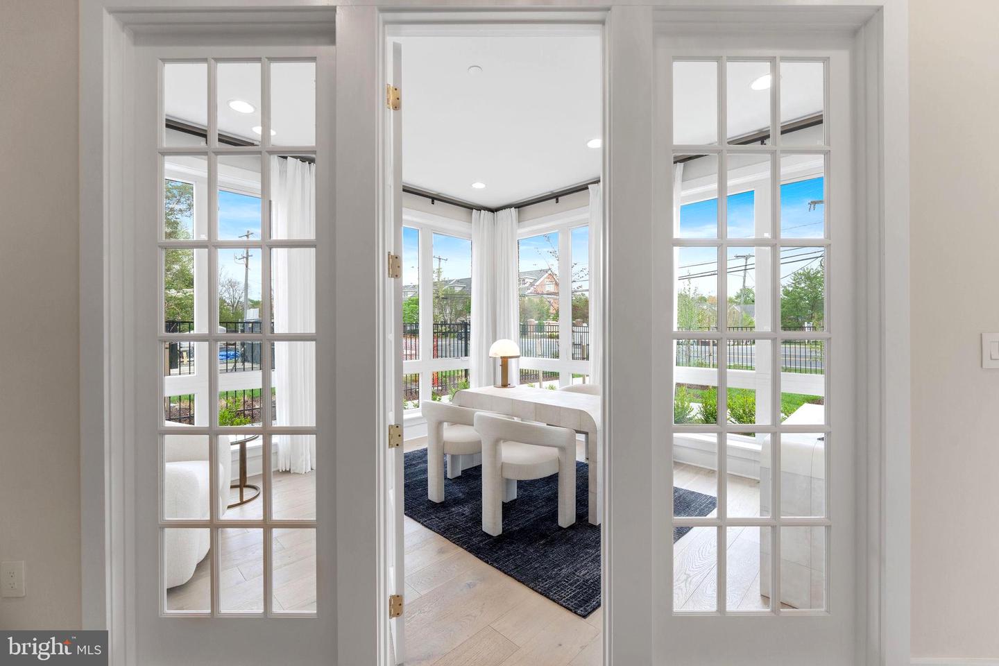 1622 CHAIN BRIDGE RD, MCLEAN, Virginia 22101, 3 Bedrooms Bedrooms, ,2 BathroomsBathrooms,Residential,For sale,1622 CHAIN BRIDGE RD,VAFX2246242 MLS # VAFX2246242
