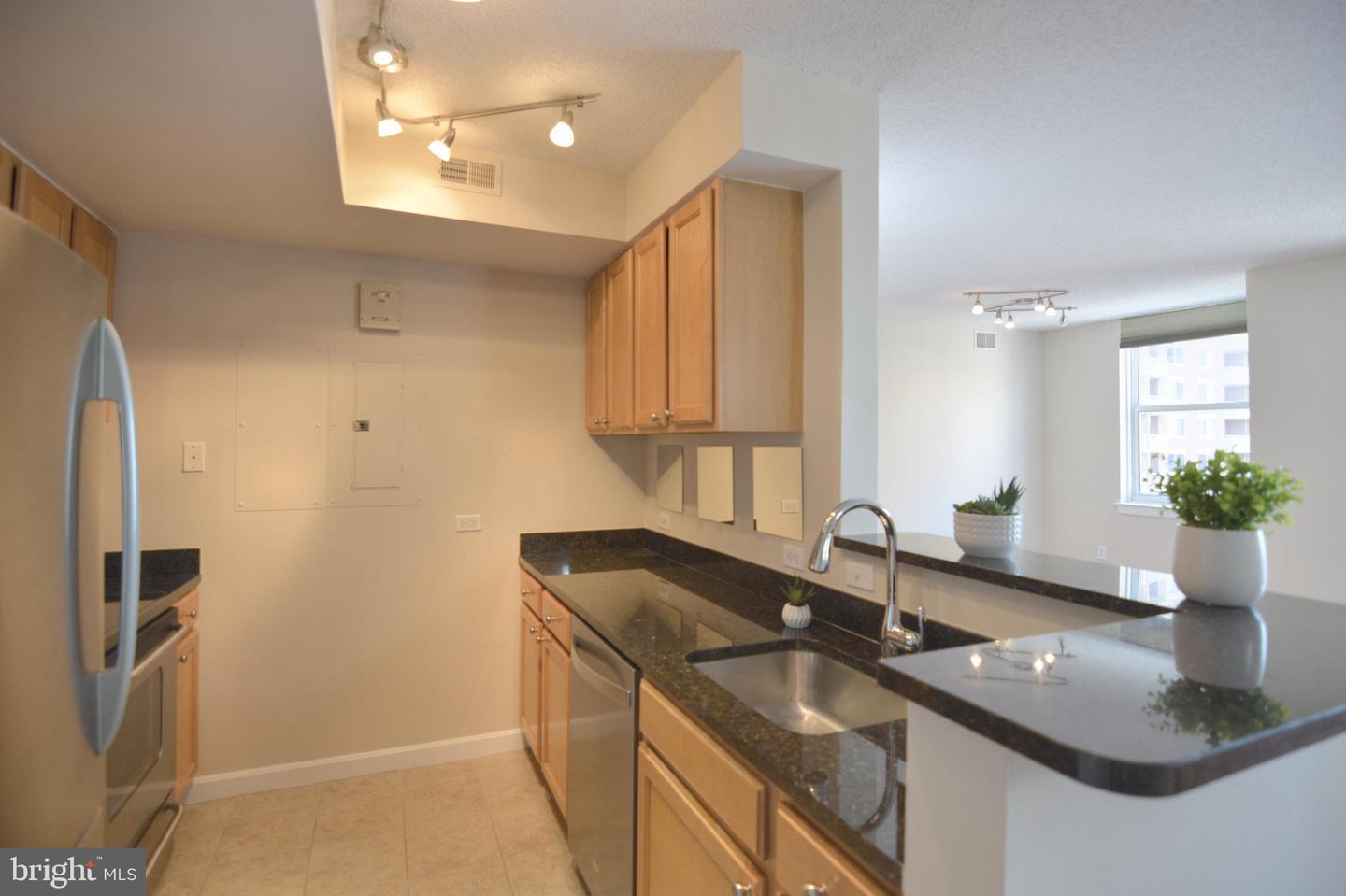 880 N POLLARD ST #702, ARLINGTON, Virginia 22203, 1 Bedroom Bedrooms, ,1 BathroomBathrooms,Residential,For sale,880 N POLLARD ST #702,VAAR2058918 MLS # VAAR2058918