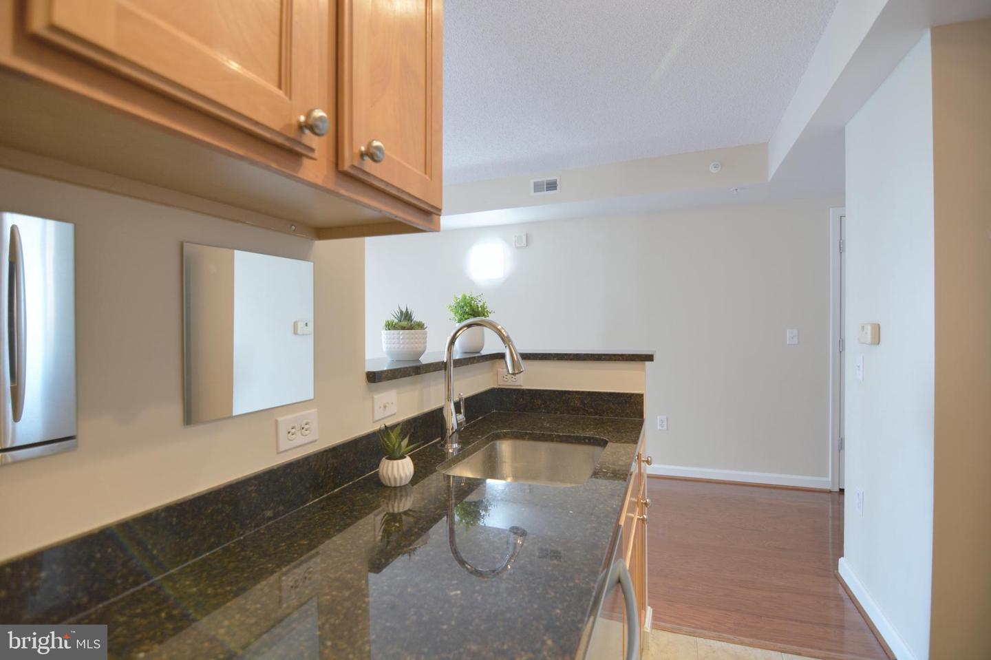 880 N POLLARD ST #702, ARLINGTON, Virginia 22203, 1 Bedroom Bedrooms, ,1 BathroomBathrooms,Residential,For sale,880 N POLLARD ST #702,VAAR2058918 MLS # VAAR2058918