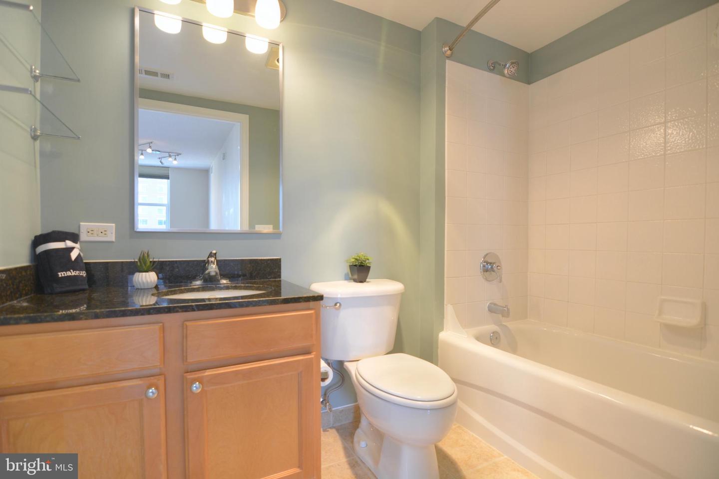 880 N POLLARD ST #702, ARLINGTON, Virginia 22203, 1 Bedroom Bedrooms, ,1 BathroomBathrooms,Residential,For sale,880 N POLLARD ST #702,VAAR2058918 MLS # VAAR2058918