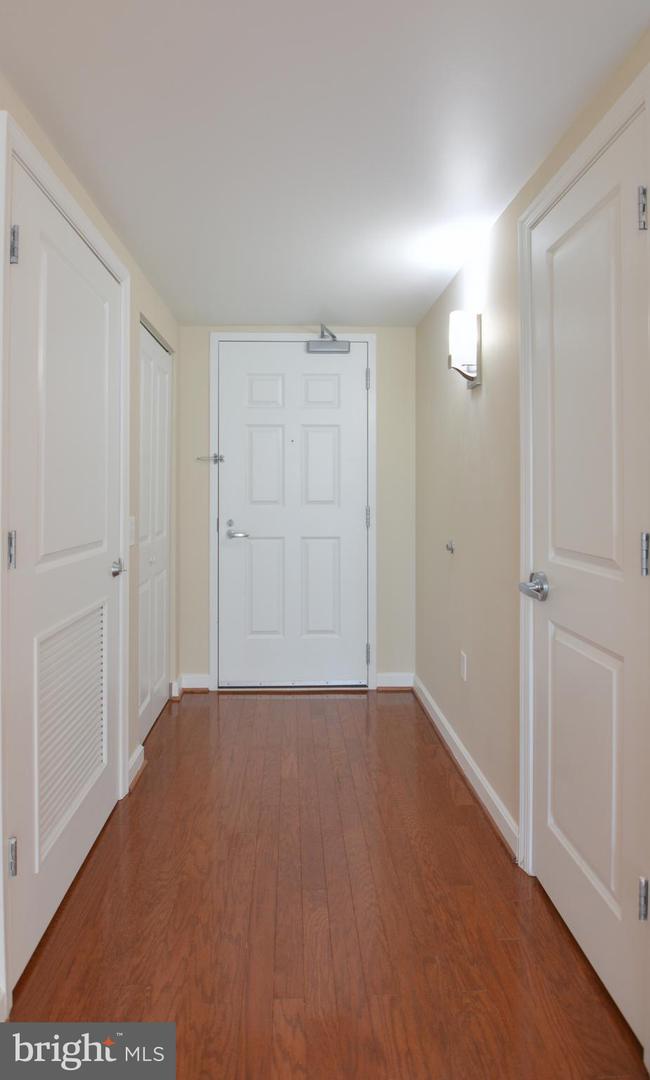 880 N POLLARD ST #702, ARLINGTON, Virginia 22203, 1 Bedroom Bedrooms, ,1 BathroomBathrooms,Residential,For sale,880 N POLLARD ST #702,VAAR2058918 MLS # VAAR2058918