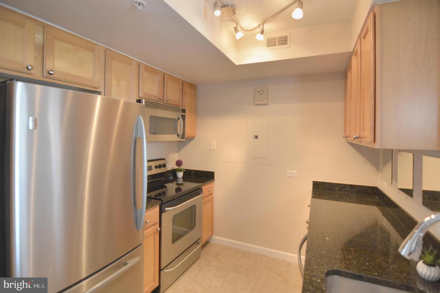 880 N POLLARD ST #702, ARLINGTON, Virginia 22203, 1 Bedroom Bedrooms, ,1 BathroomBathrooms,Residential,For sale,880 N POLLARD ST #702,VAAR2058918 MLS # VAAR2058918