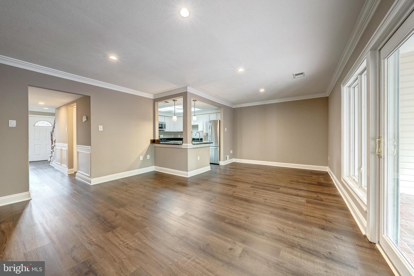 32 CAROLINA CT, STERLING, Virginia 20164, 3 Bedrooms Bedrooms, ,2 BathroomsBathrooms,Residential,For sale,32 CAROLINA CT,VALO2099054 MLS # VALO2099054