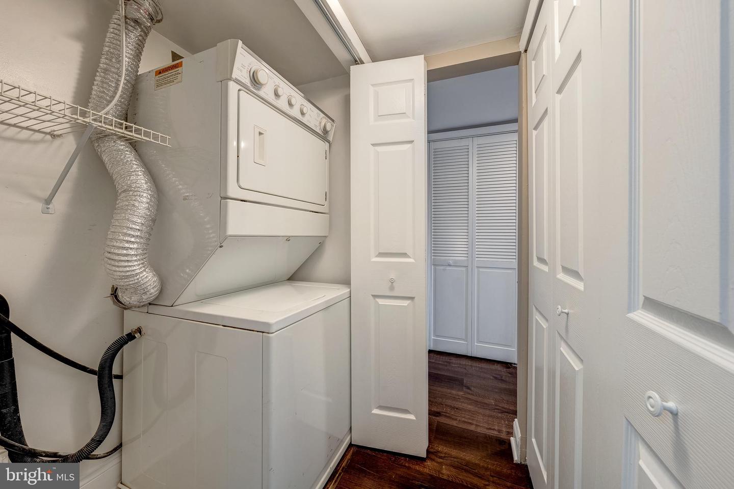 32 CAROLINA CT, STERLING, Virginia 20164, 3 Bedrooms Bedrooms, ,2 BathroomsBathrooms,Residential,For sale,32 CAROLINA CT,VALO2099054 MLS # VALO2099054