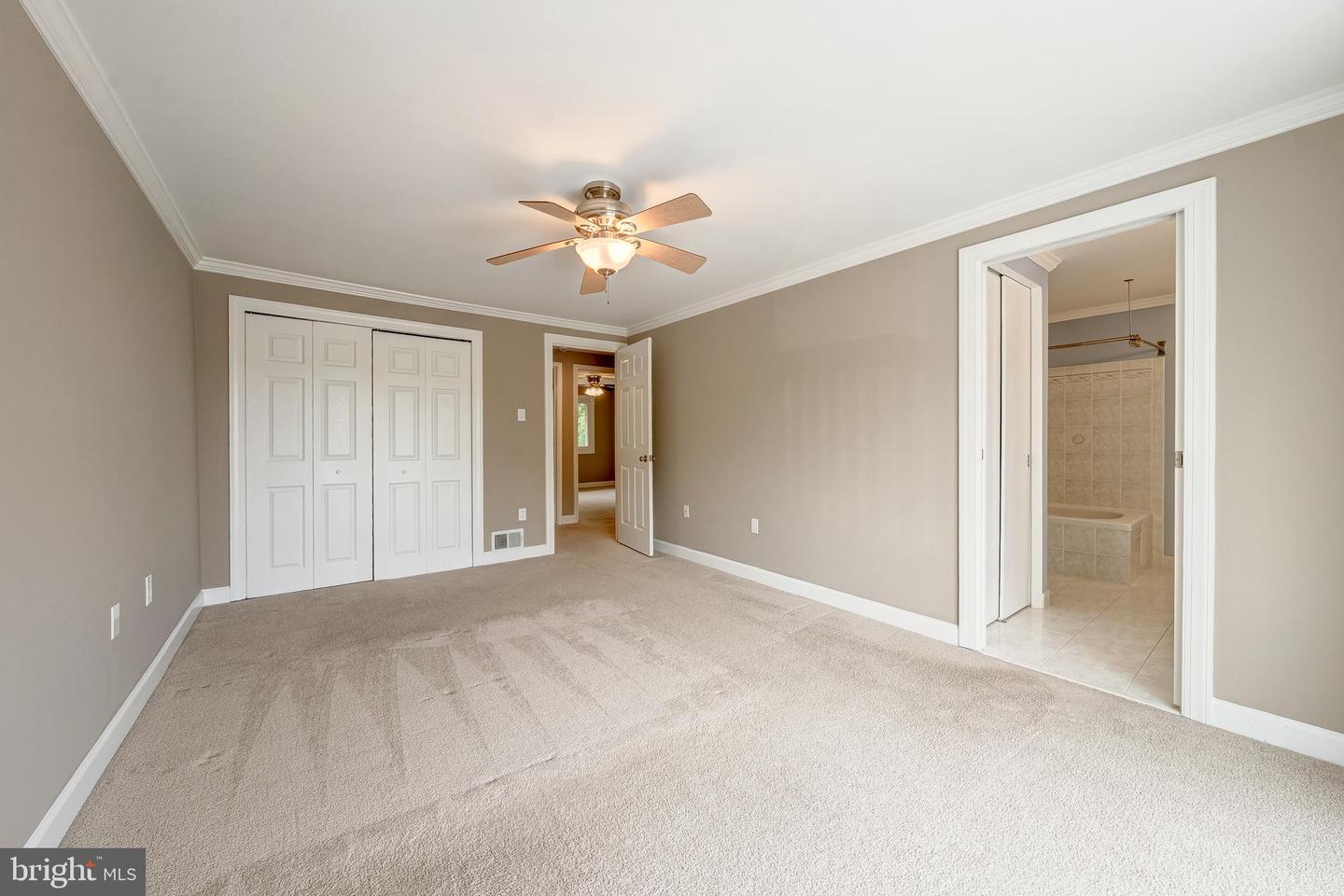 32 CAROLINA CT, STERLING, Virginia 20164, 3 Bedrooms Bedrooms, ,2 BathroomsBathrooms,Residential,For sale,32 CAROLINA CT,VALO2099054 MLS # VALO2099054