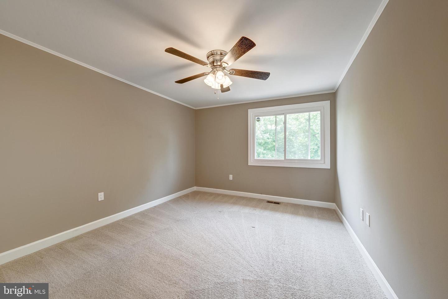 32 CAROLINA CT, STERLING, Virginia 20164, 3 Bedrooms Bedrooms, ,2 BathroomsBathrooms,Residential,For sale,32 CAROLINA CT,VALO2099054 MLS # VALO2099054