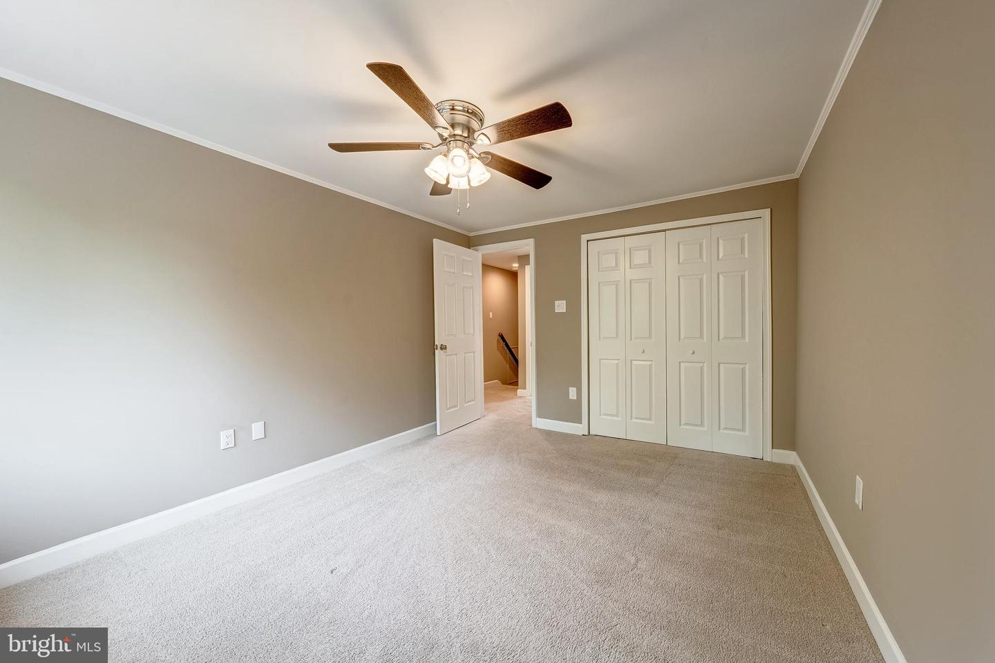 32 CAROLINA CT, STERLING, Virginia 20164, 3 Bedrooms Bedrooms, ,2 BathroomsBathrooms,Residential,For sale,32 CAROLINA CT,VALO2099054 MLS # VALO2099054