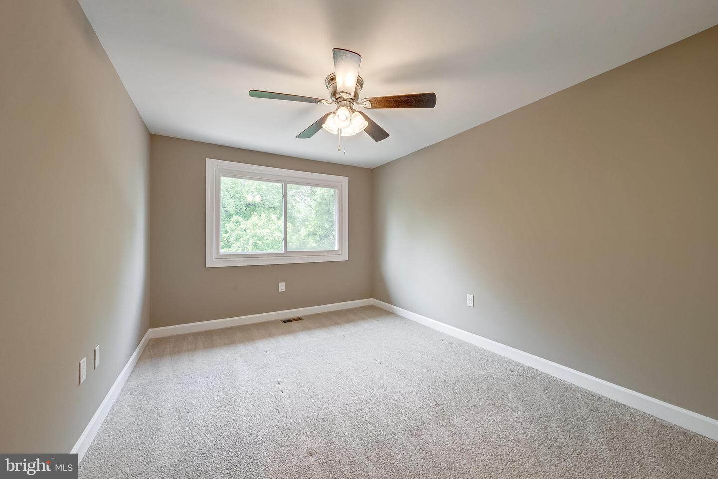 32 CAROLINA CT, STERLING, Virginia 20164, 3 Bedrooms Bedrooms, ,2 BathroomsBathrooms,Residential,For sale,32 CAROLINA CT,VALO2099054 MLS # VALO2099054