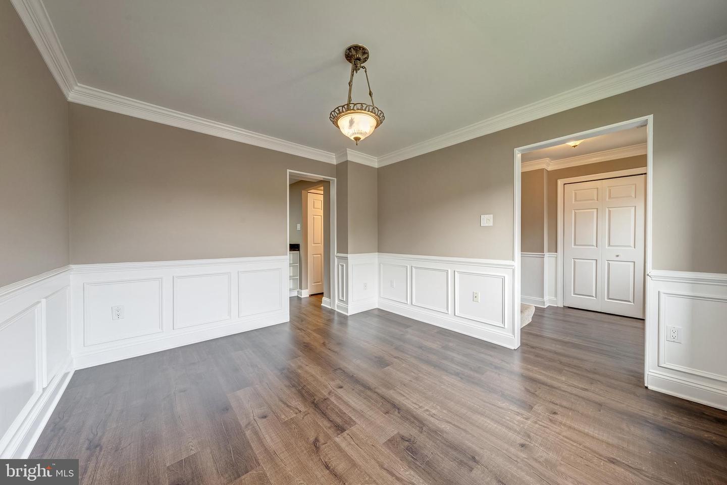 32 CAROLINA CT, STERLING, Virginia 20164, 3 Bedrooms Bedrooms, ,2 BathroomsBathrooms,Residential,For sale,32 CAROLINA CT,VALO2099054 MLS # VALO2099054