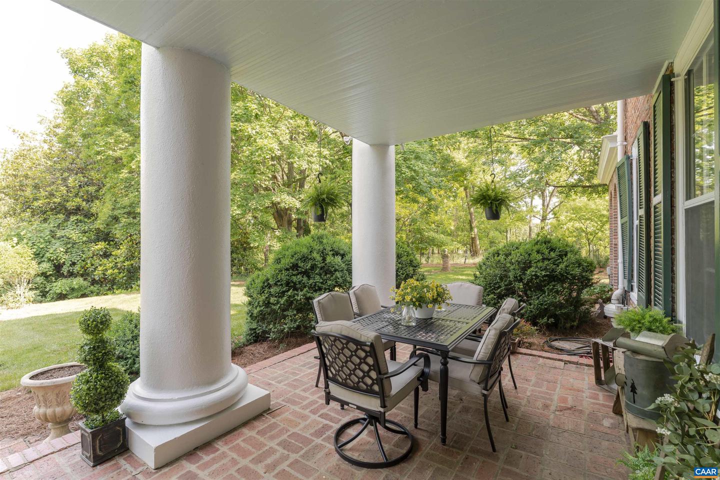 1417 N AUGUSTA ST, STAUNTON, Virginia 24401, 5 Bedrooms Bedrooms, ,4 BathroomsBathrooms,Residential,For sale,1417 N AUGUSTA ST,665500 MLS # 665500