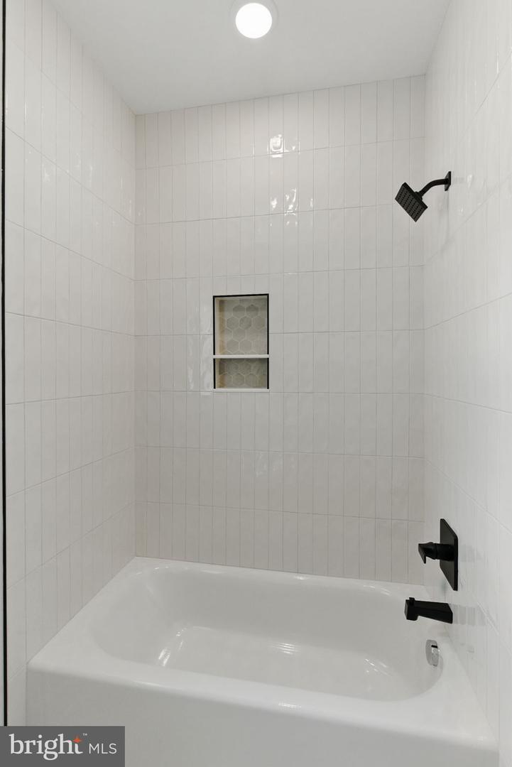 195 PROMISE LN, BUMPASS, Virginia 23024, 5 Bedrooms Bedrooms, ,4 BathroomsBathrooms,Residential,For sale,195 PROMISE LN,VALA2007998 MLS # VALA2007998