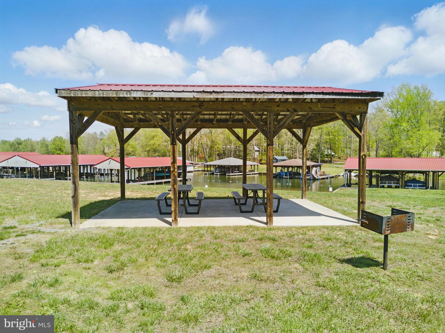 195 PROMISE LN, BUMPASS, Virginia 23024, 5 Bedrooms Bedrooms, ,4 BathroomsBathrooms,Residential,For sale,195 PROMISE LN,VALA2007998 MLS # VALA2007998