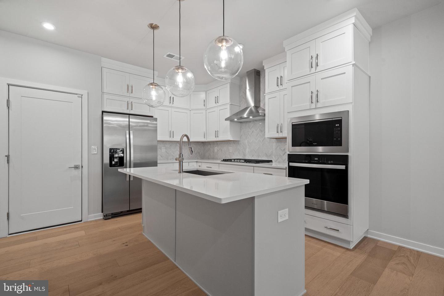 43476 DANVILLE TER, ASHBURN, Virginia 20148, 3 Bedrooms Bedrooms, ,2 BathroomsBathrooms,Residential,For sale,43476 DANVILLE TER,VALO2099058 MLS # VALO2099058